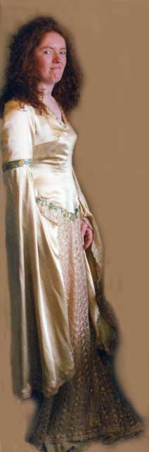 Accolade-wedding-dress